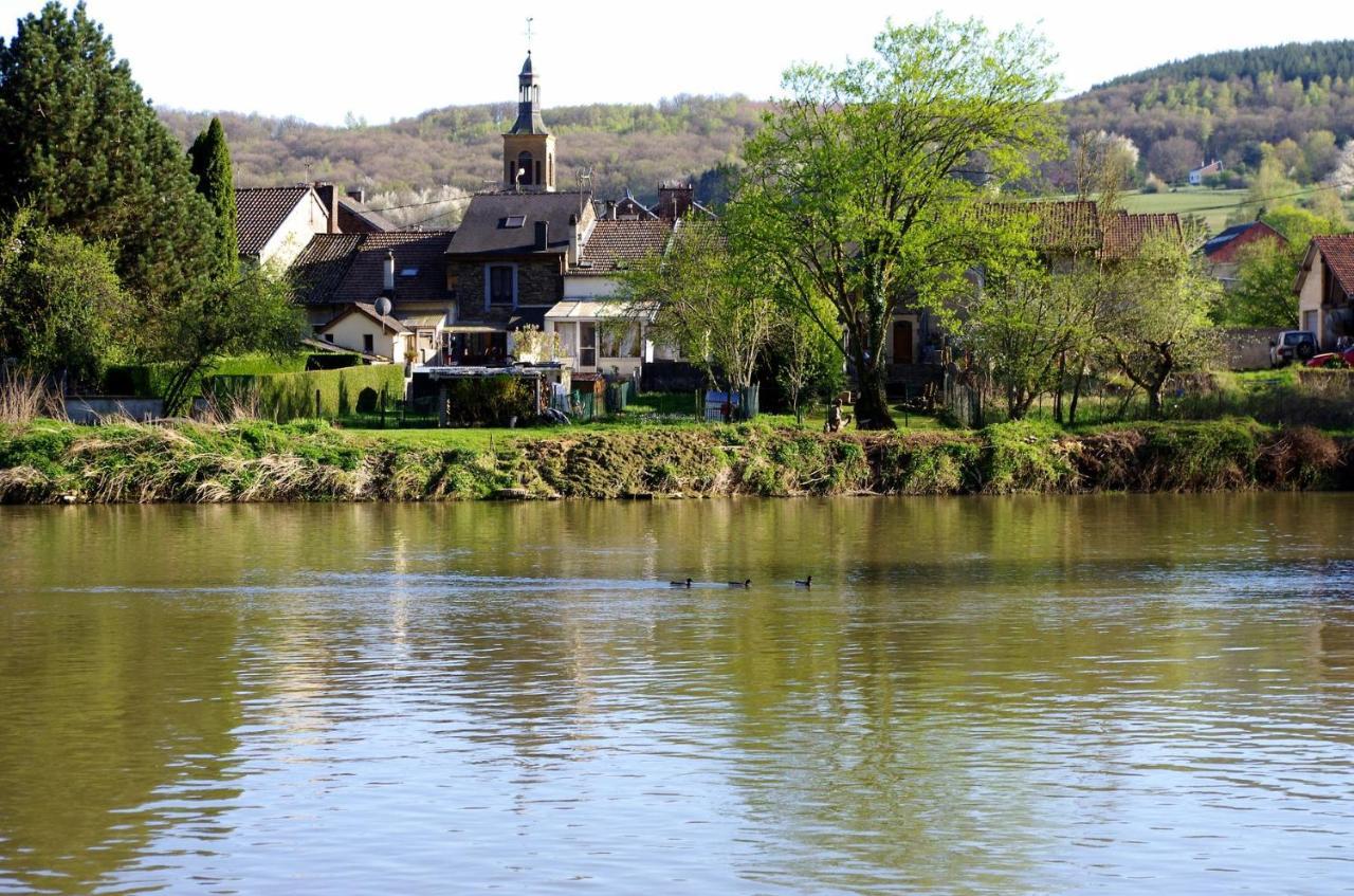 Le Doux Rivage, Proche De Charleville, Jardin Et Acces A La Voie Verte Joigny-sur-Meuse Exterior photo